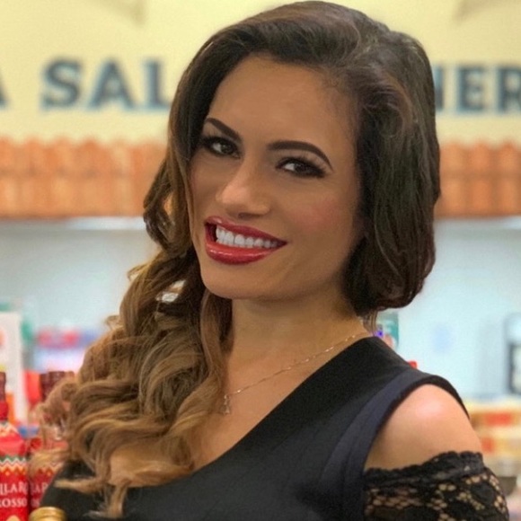 Meet your Posher, Martha - Picture 1 of 1